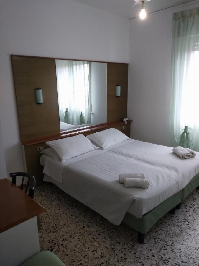 Hotel Otello Punta Marina Luaran gambar