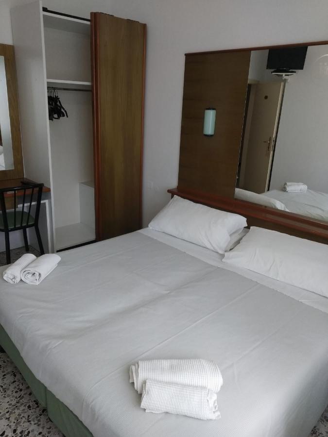 Hotel Otello Punta Marina Luaran gambar