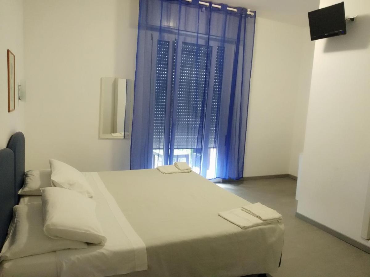 Hotel Otello Punta Marina Luaran gambar