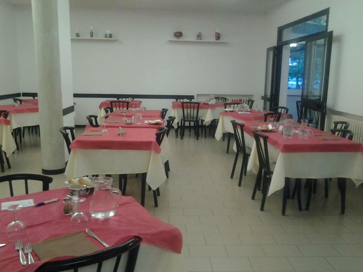 Hotel Otello Punta Marina Luaran gambar