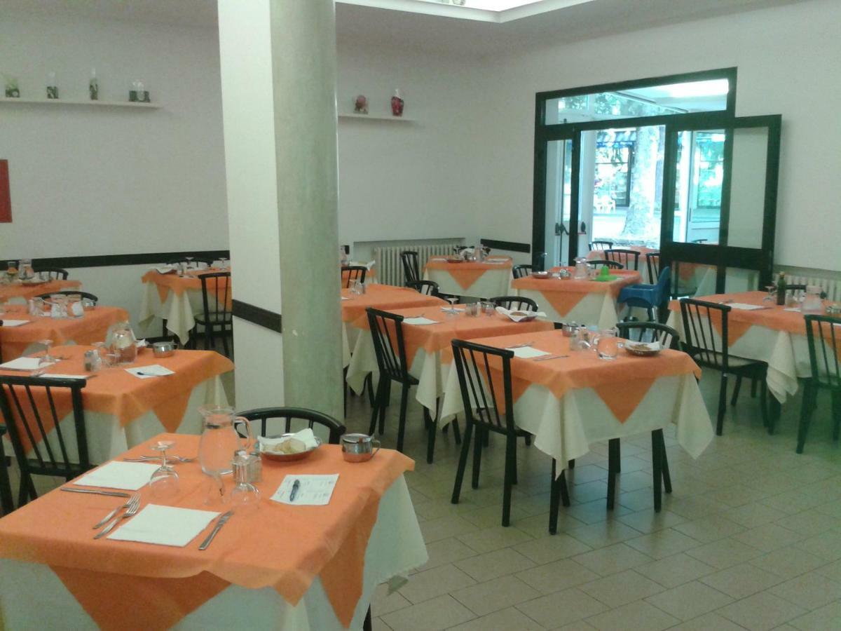 Hotel Otello Punta Marina Luaran gambar