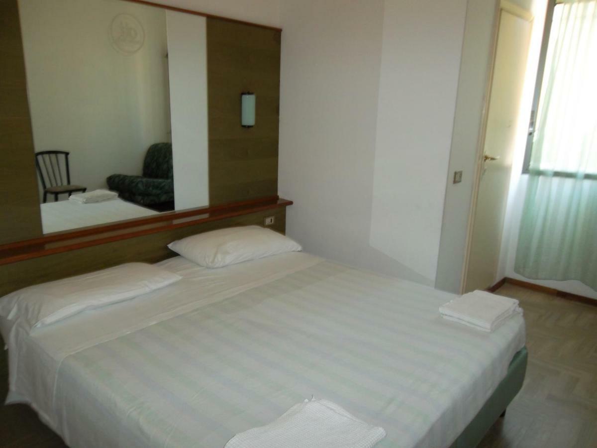 Hotel Otello Punta Marina Luaran gambar