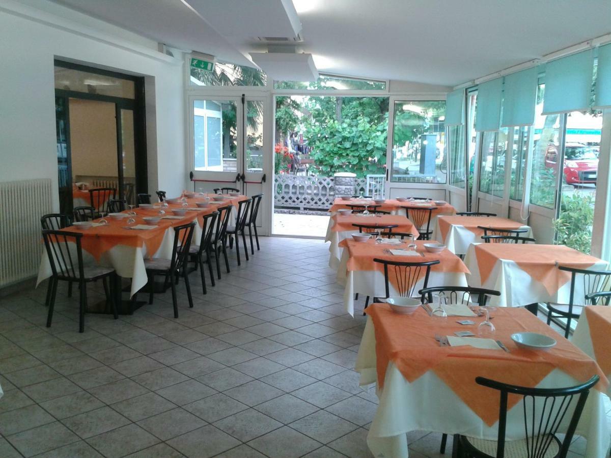 Hotel Otello Punta Marina Luaran gambar