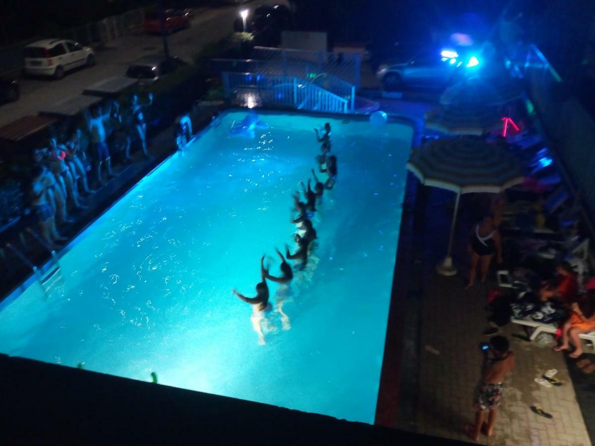 Hotel Otello Punta Marina Luaran gambar