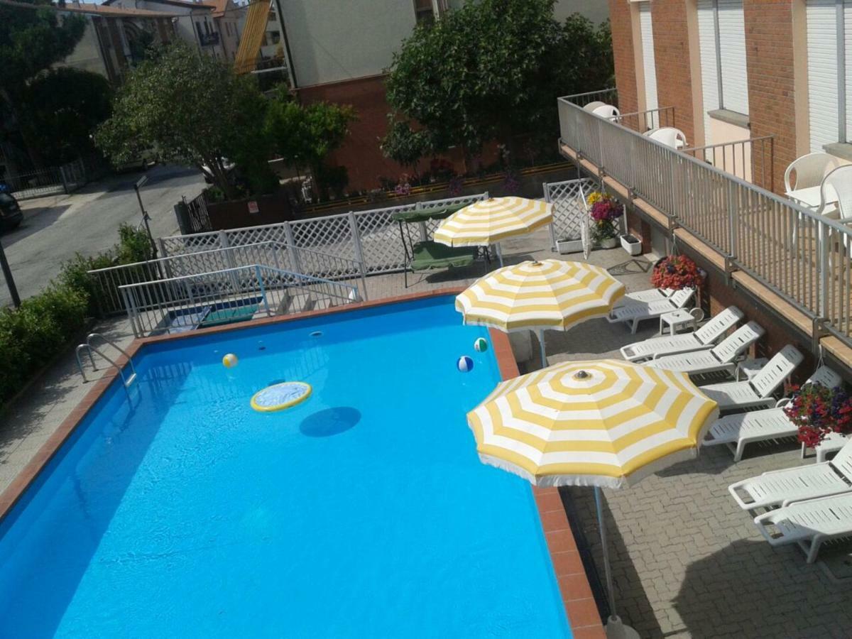 Hotel Otello Punta Marina Luaran gambar